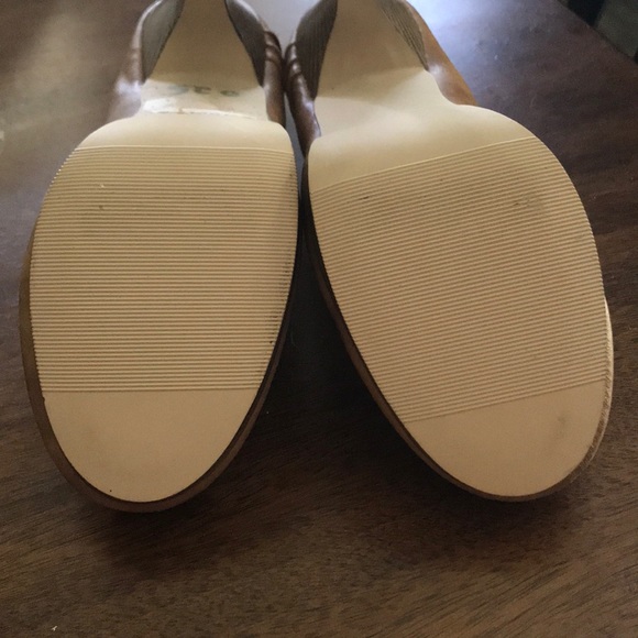 Heels - Picture 3 of 3